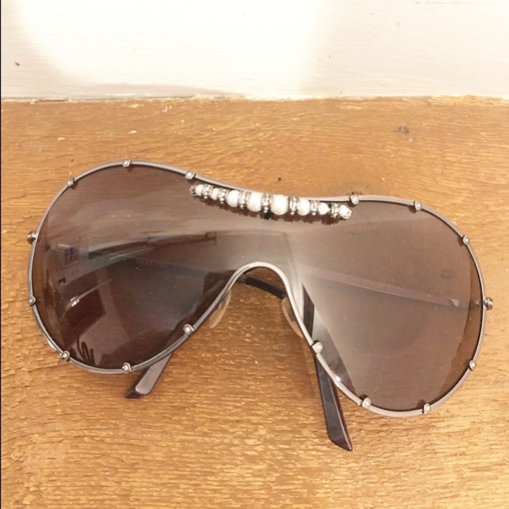 Valentino Aviators
